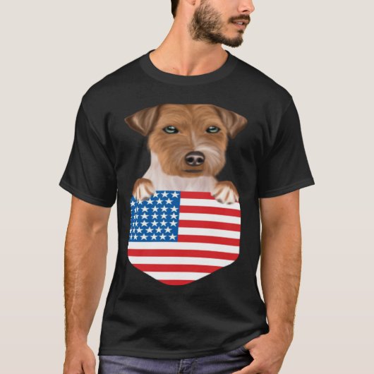 America Flag Russell Terrier Dog In Pocket Tシャツ (正面)