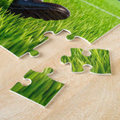 American burger soccer player charging across stad ジグソーパズル (側面)