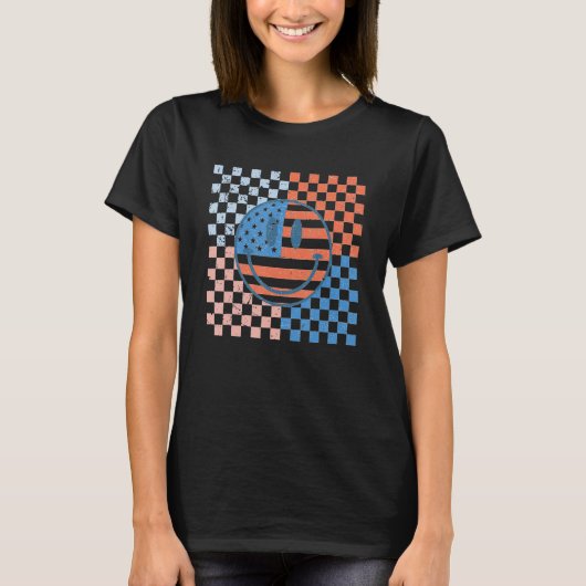 American Checkered Flag Smile Face Retro 4th Of Ju Tシャツ (正面)