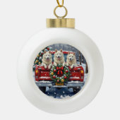 American Eskimo Dog Christmas Red Truck Holiday セラミックボールオーナメント (正面)