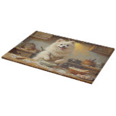 American Eskimo Dog Cooking in Kitchen カッティングボード (角)