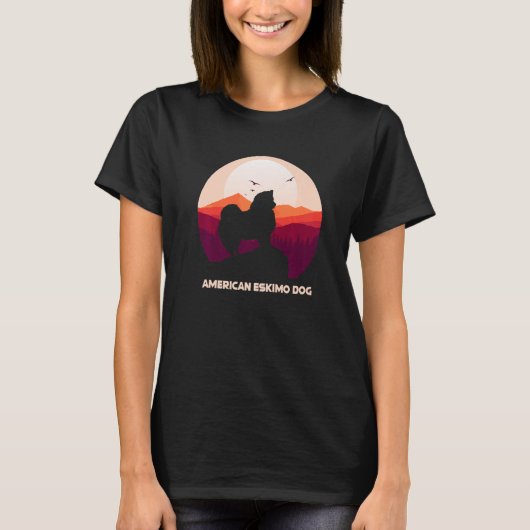 American Eskimo Dog Mountain for Hikers Tシャツ (正面)