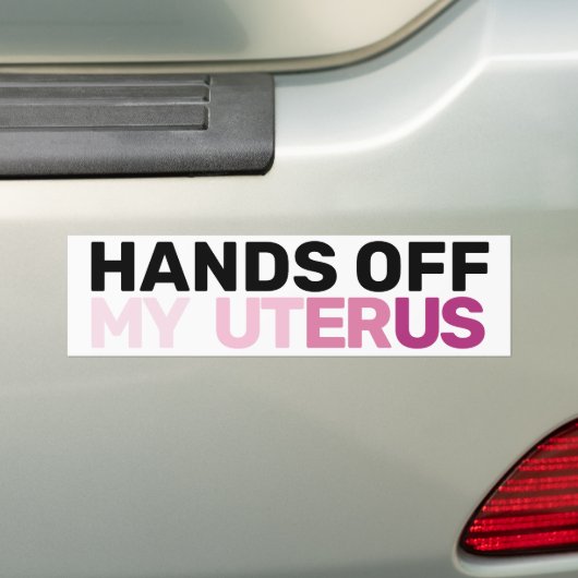 American Feminist Protest Art Hands Off My Uterus バンパーステッカー (車上)