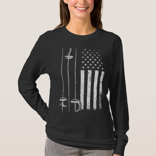 American Fencing Gear Patriotic Fencer 4th of July Tシャツ (正面)