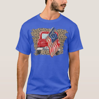 American Flag 4th Of July Farmer Girl Red Truck Pa Tシャツ