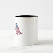 American flag and Ukrainian flag ツートーンマグカップ (中央)