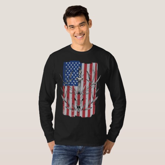 American Flag Deer Hunting Tシャツ (正面フル)