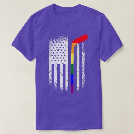 American Flag Hockey LGBT-Q Rainbow Bat Gay Pride  Tシャツ (デザイン正面)