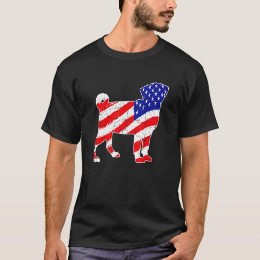 American Flag Pug Patriotic Dog Dad Dog Mom Tシャツ (正面)