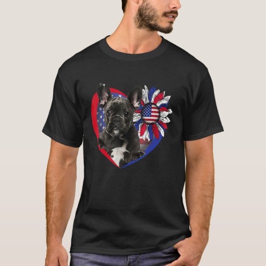 American French Bulldog Dog Heart 4th Of July USA  Tシャツ (正面)