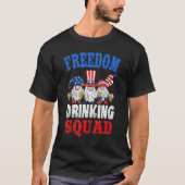 American Gnomes Drinking Usa Patriotic Gnome 4th O Tシャツ (正面)