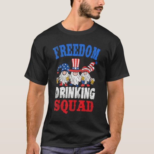 American Gnomes Drinking Usa Patriotic Gnome 4th O Tシャツ (正面)