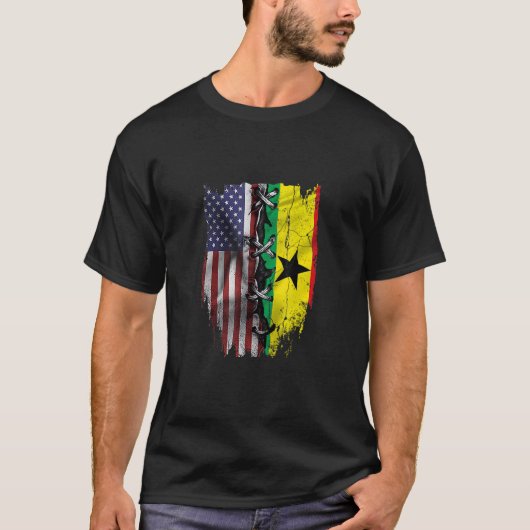 American Grown Ghanaian Roots USA Ghana Flag Tシャツ (正面)