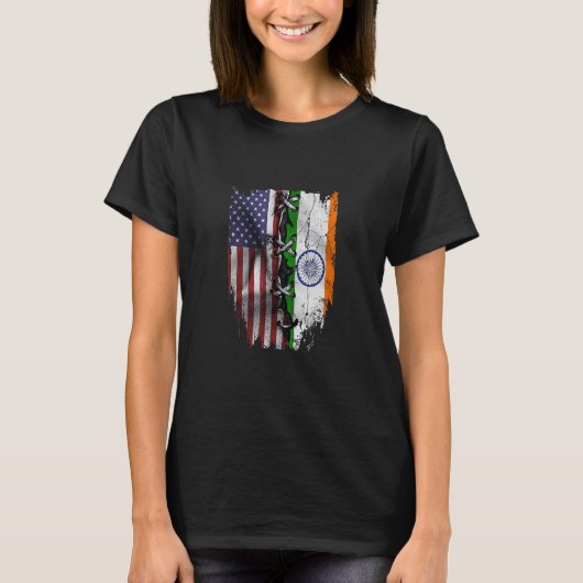 American Grown Indian Roots USA India Flag Tシャツ (正面)