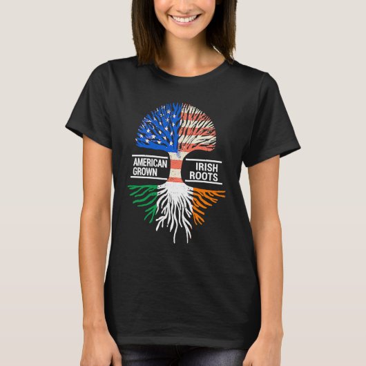 American Grown Irish Roots USA Ireland Flag ST PAT Tシャツ (正面)