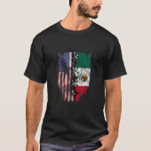 American Grown Mexican Roots USA Mexico Flag Tシャツ (正面)