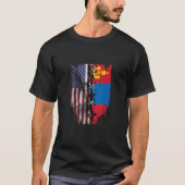 American Grown Mongolian Roots USA Mongolia Flag Tシャツ (正面)
