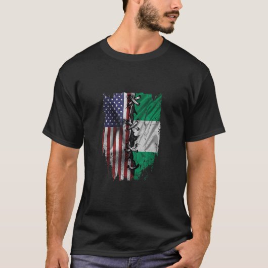 American Grown Nigerian Roots USA Nigeria Flag Tシャツ (正面)