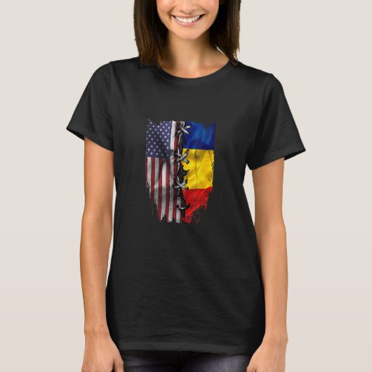 American Grown Romanian Roots USA Romania Flag Tシャツ (正面)