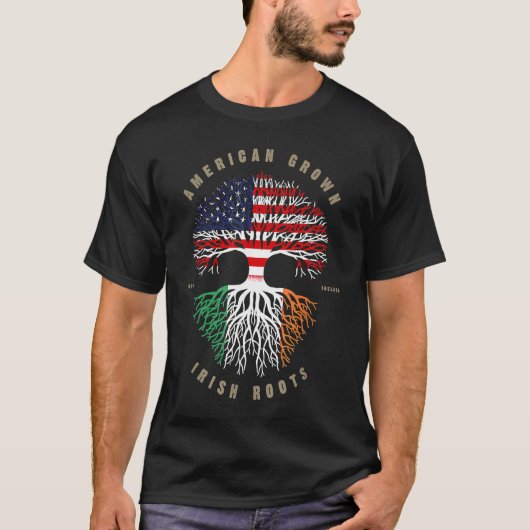 American Irish Roots Shamrock Lucky St Patricks Da Tシャツ (正面)