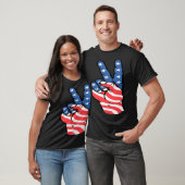 American Peace Flag  Patriotic 4th of July Hand Si Tシャツ (ユニセックス)