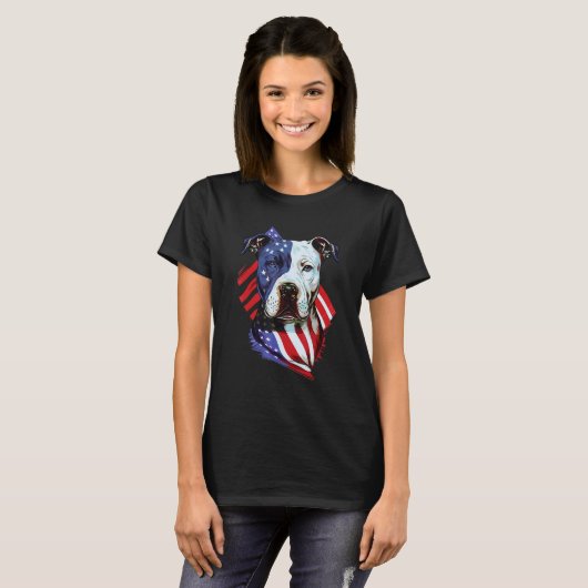 American Pitbull with American Flag Illustration Tシャツ (正面フル)