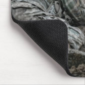 American Soldier Aiming a Rifle マウスパッド (コーナー)