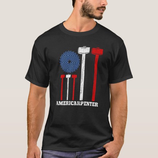 Americarpenter 4th Of July American Flag Carpenter Tシャツ (正面)
