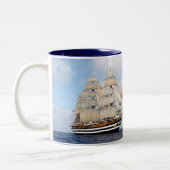Amerigo Vespucci、Navy イタリアン Tall Ship ツートーンマグカップ (左)