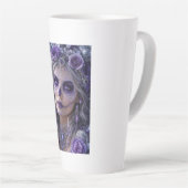 Amethyst Moon Calavera – Purple Day of the Dead カフェラテマグ (右アングル)