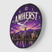 Amherst Massachusetts Vintage College Town ラージ壁時計 (傾斜)