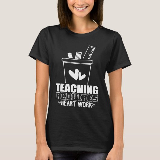 Amusing Work Of Delightful Teaching Saying Tシャツ (正面)