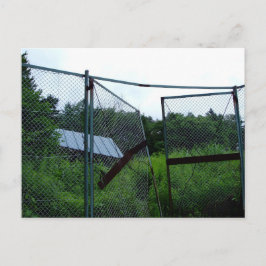 An abandoned house beyond the broken fence. ポストカード
