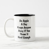 An Apple A Day Funny Sarcastic Introvert Humor ツートーンマグカップ (左)