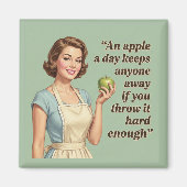 An Apple A Day Funny Sarcastic Retro Quote マグネット (正面)