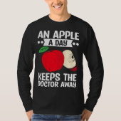 An Apple A Day Keeps The Doctor Away Fruit Picker Tシャツ (正面)