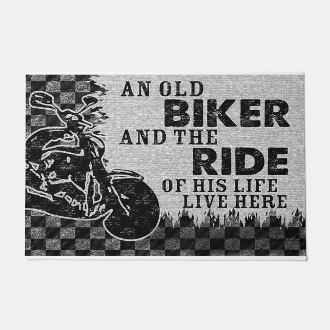 An Old Biker And The Ride Of His Life ドアマット (正面)