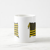 Anarcho-Capitalist Flag USA Black & Gold flag コーヒーマグカップ (中央)