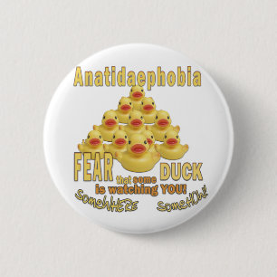 ANATIDAEPHOBIA -アヒルの恐れ!  ゴム製アヒル 缶バッジ