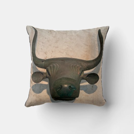 Ancient Bull クッション (裏面)