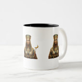 Ancient Egyptian Royalty Mug – Whimsical Pharaoh D ツートーンマグカップ (正面右)