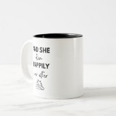 And She Ran Happily Ever After Running Marathon ツートーンマグカップ (正面左)