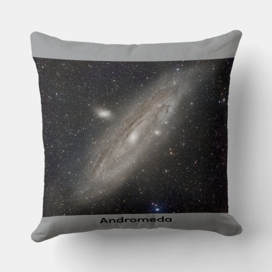 Andromeda Throw Pillow クッション (裏面)