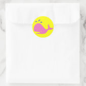 Andy Whale Singletons ピンク+ブルー on イエロー ラウンドシール (バッグ)