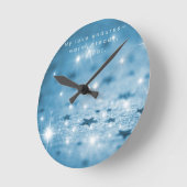 Angel Affirmation Wall Clock – My Love Endures ラウンド壁時計 (傾斜)