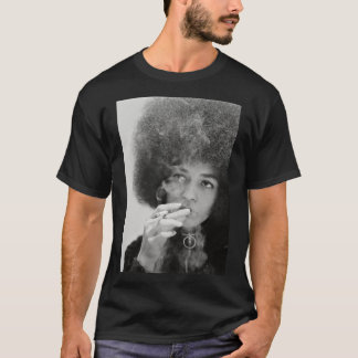 Angela Davis Smoking Essential T-Shirt Tシャツ