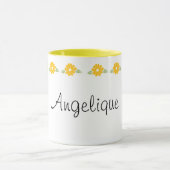 Angeliqueの一流の黄色い花 マグカップ (中央)