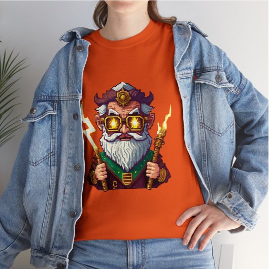 Angry Pixelated Zeus with steampunk glasses Tシャツ