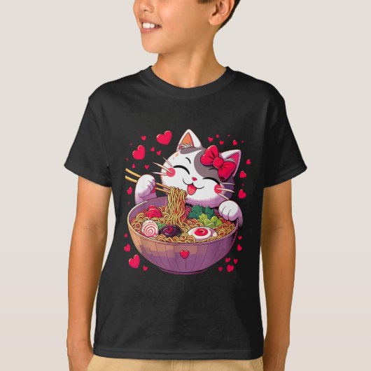 Anime Cat Eating Ramen Noodles With Hearts Valenti Tシャツ (正面)