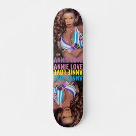ANNIE LOVE 7 3/4" スケートボードデッキ